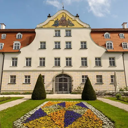 Schloss 4*