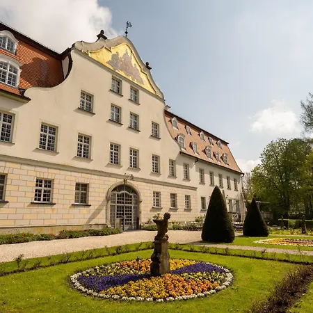 Schloss 4*
