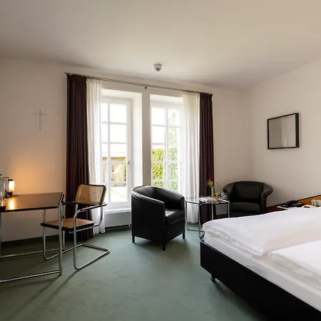 Schloss Hotel 4*
