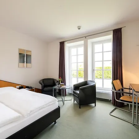 Schloss Hotel 4*