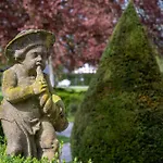 Hotel Schloss 4*