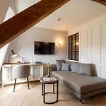 Schloss فندق Lautrach