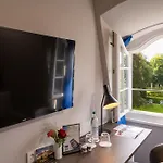 Schloss 4*