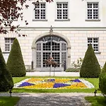 Schloss ホテル 4*