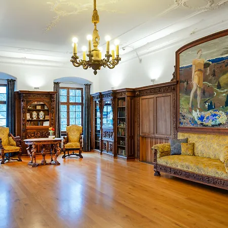 Schloss Hotel 4*