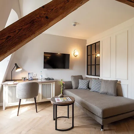 Hotel Schloss 4*