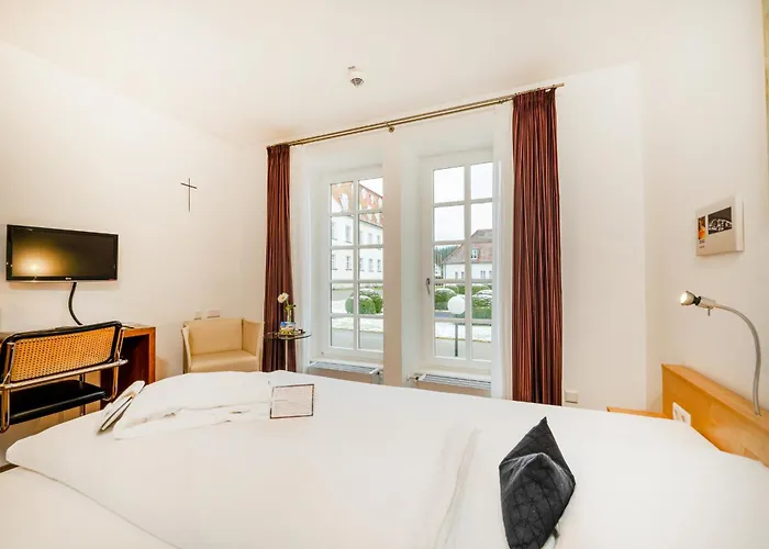 Schloss 4*