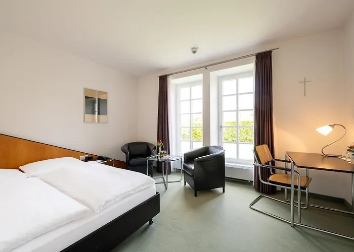 Schloss Hotel 4*