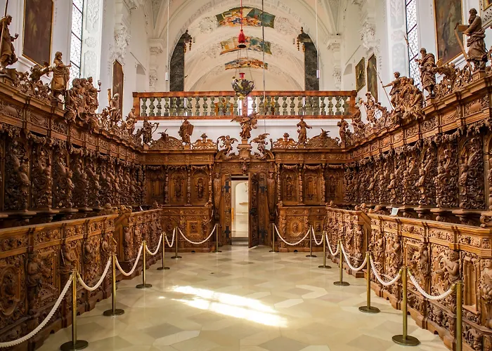 Schloss 4*